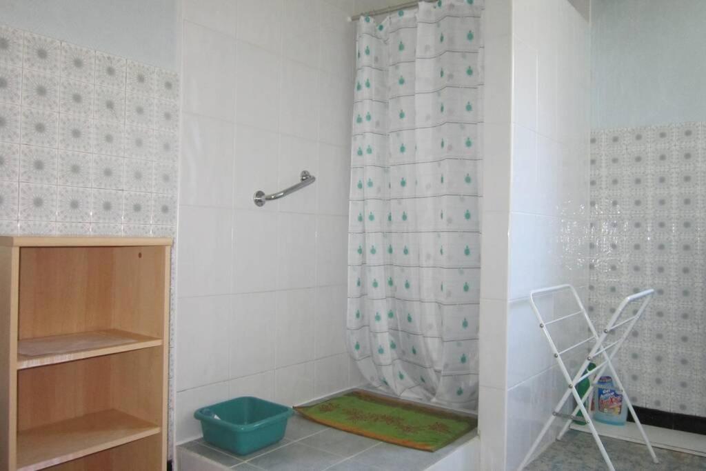 Appartement Rdc Maison De Village Savignac-les-Ormeaux Exteriér fotografie