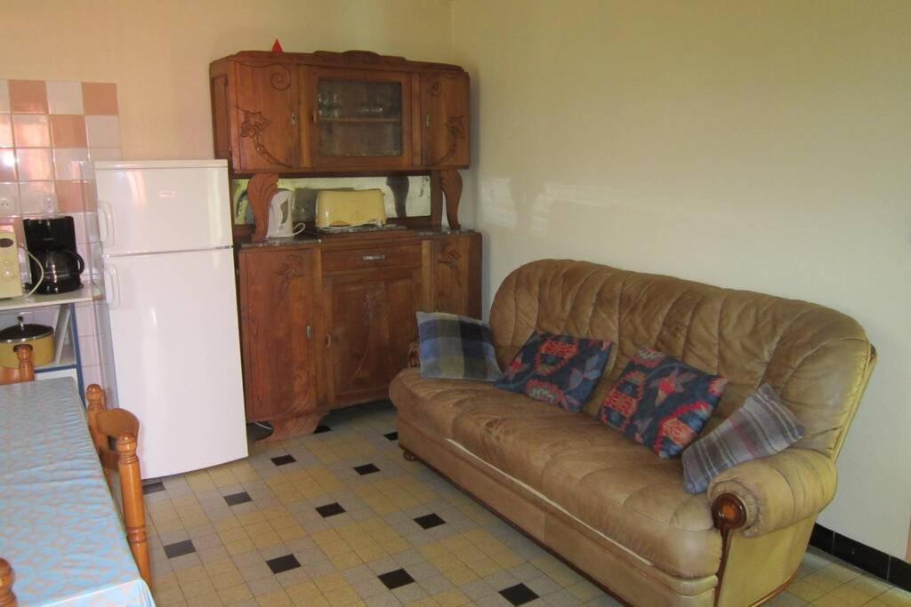 Appartement Rdc Maison De Village Savignac-les-Ormeaux Exteriér fotografie